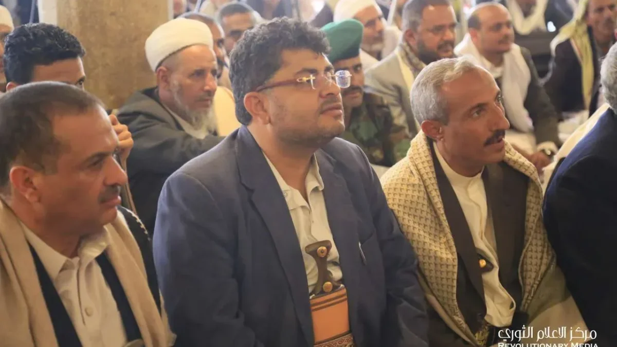 بعد نشر خبر مقتل محمد علي الحوثي يظهر من جديد