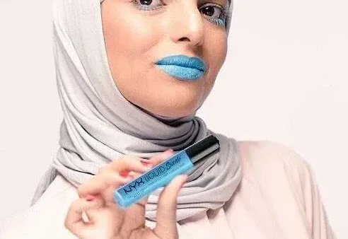 قناة atv توقف سارة الودعاني بعد تمجيدها لـ صدام حسين