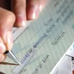 غرامة كتابة شيكين بدون رصيد وقيمة الغرامة 50 ألف درهم من اخبار الإمارات