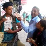 العملة اليمنية تنهار مجدداً في صنعاء