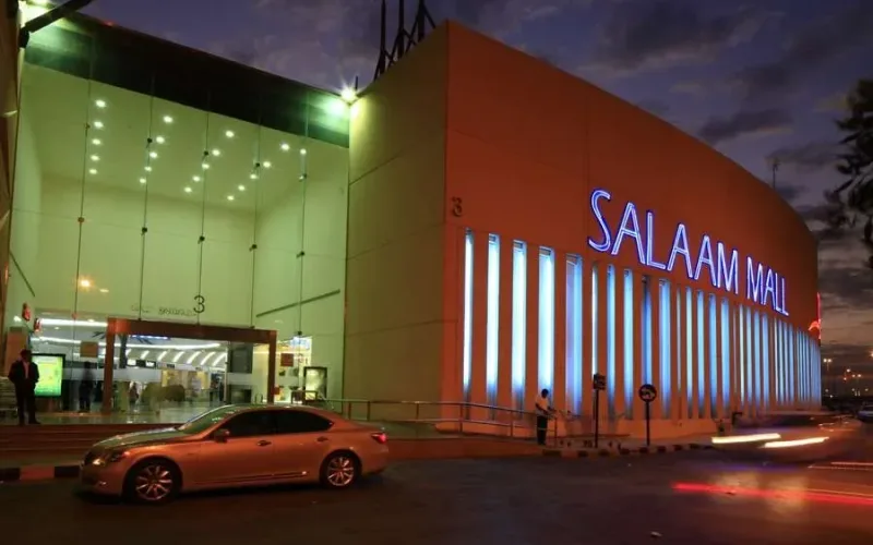 مشاجرة السلام مول