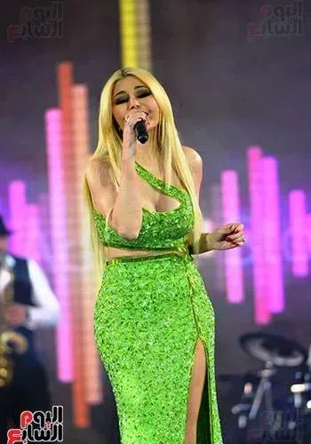 صور هيفاء وهبي 2022 في القاهرة في احياء عيد رأس السنة 2022