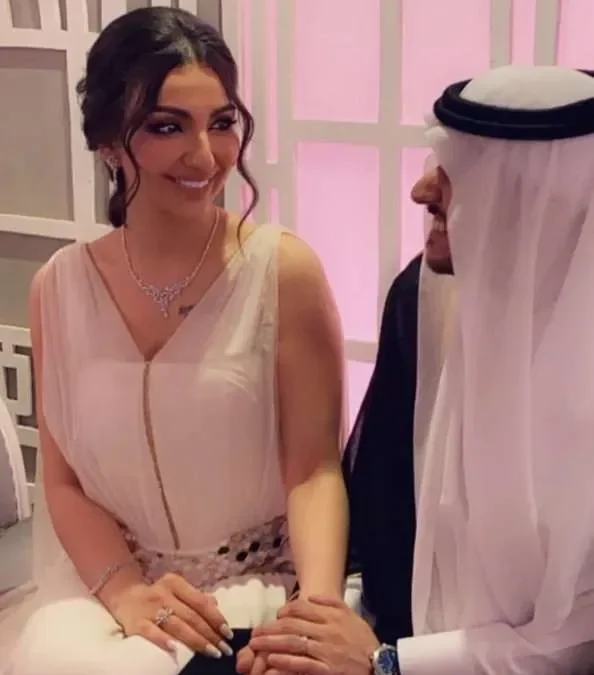 هبه الحسين كم عمرها انستقرام سناب شات صور زواج