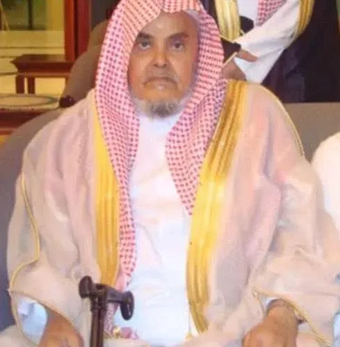 سبب وفاة الشيخ عبدالعزيز بن حسن ال الشيخ والد الشيخ حسين آل الشيخ امام المسجد النبوي