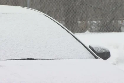 Winter storm essentials you should consider putting in your car