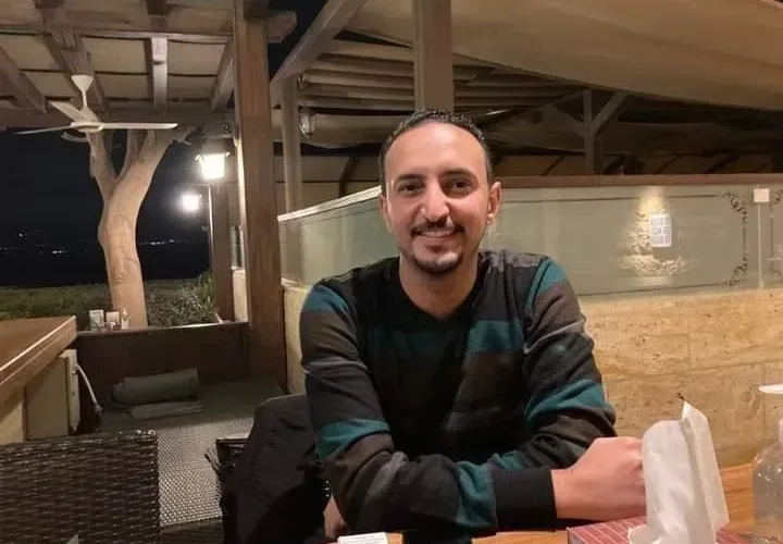 وفاة قيس العدوان مراسل قناة رؤيا اليوم لهذا السبب من هو