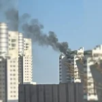 لحظة استهداف مبنى في تل أبيب بطائرة مسيرة يمنية فيديو متداول