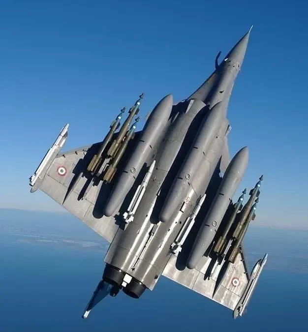 طائرات أمريكية تشارك المقاومة