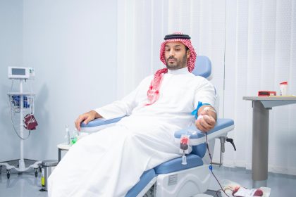 الأمير محمد بن سلمان يتبرع بالدم