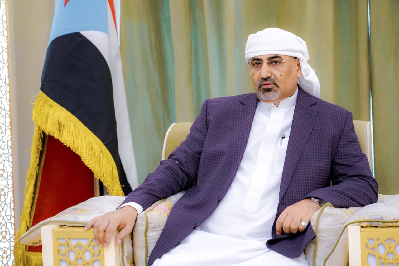 عيدروس الزبيدي بين الجنوب والدولة الاتحادية عيدروس الزبيدي بين الجنوب والدولة الاتحادية
