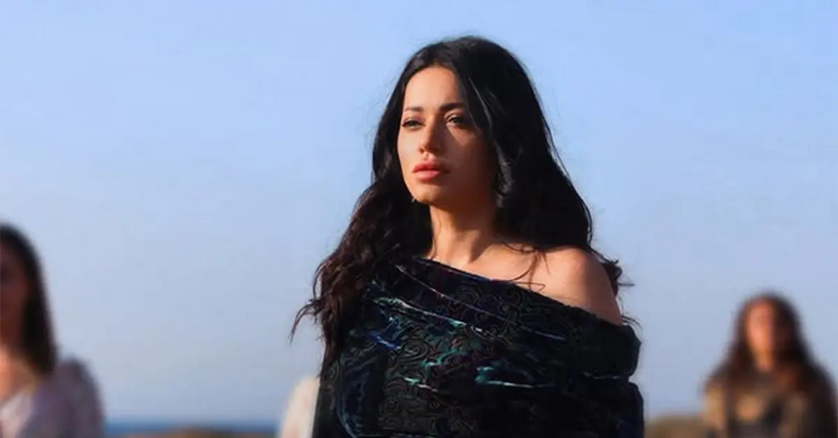 الفنانة رحمة رياض