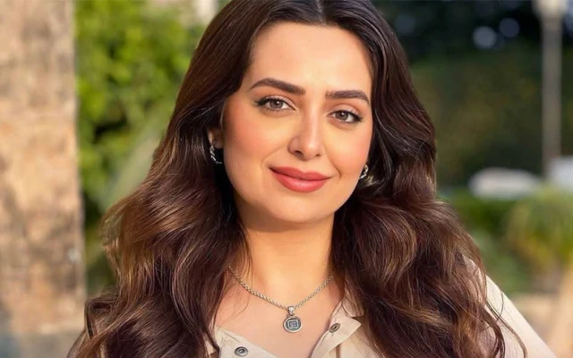 الفنانة هبة مجدي تكشف إصابتها بالسرطان وتبدأ رحلة العلاج
