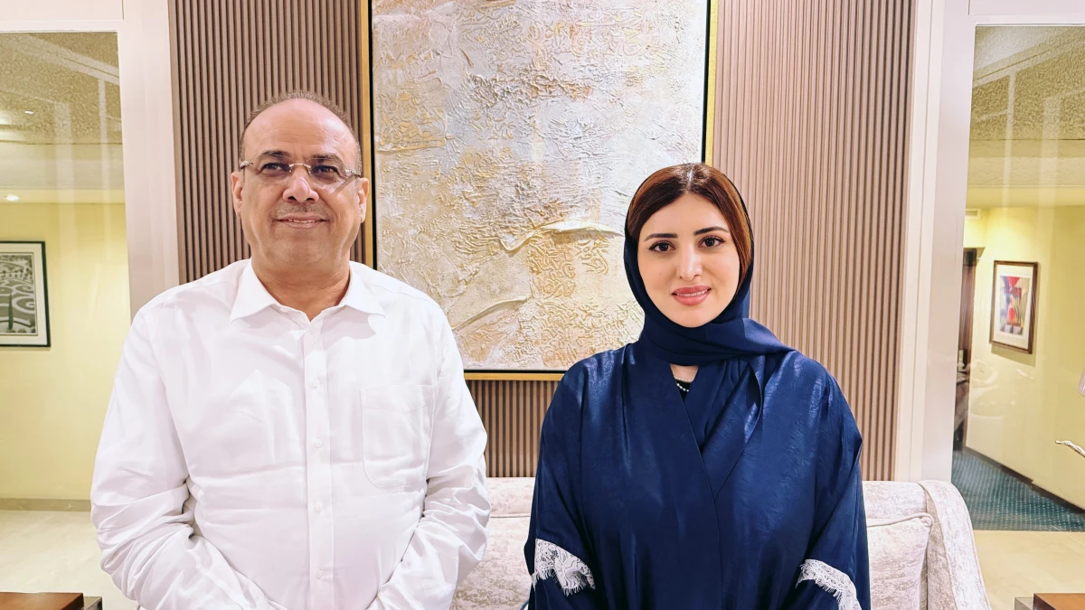 صور أيمان حميد بجانب أحمد الميسري