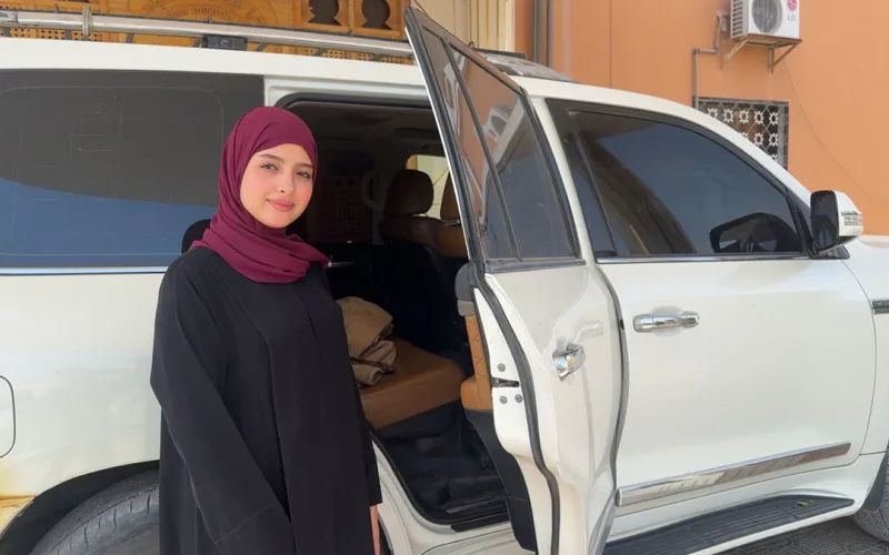 ماريا قحطان تتألق في مهرجان البلدة السياحي بحضرموت وتتبرع 4 ملايين ريال
