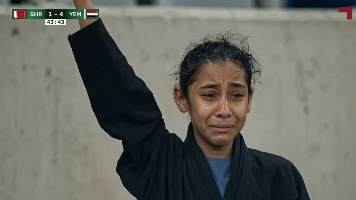 من هي الطفلة اليمنية التي ظهرت وهي تبكي